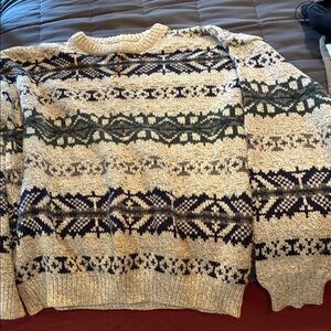 Men's Patterned Sweater - Gray and Green